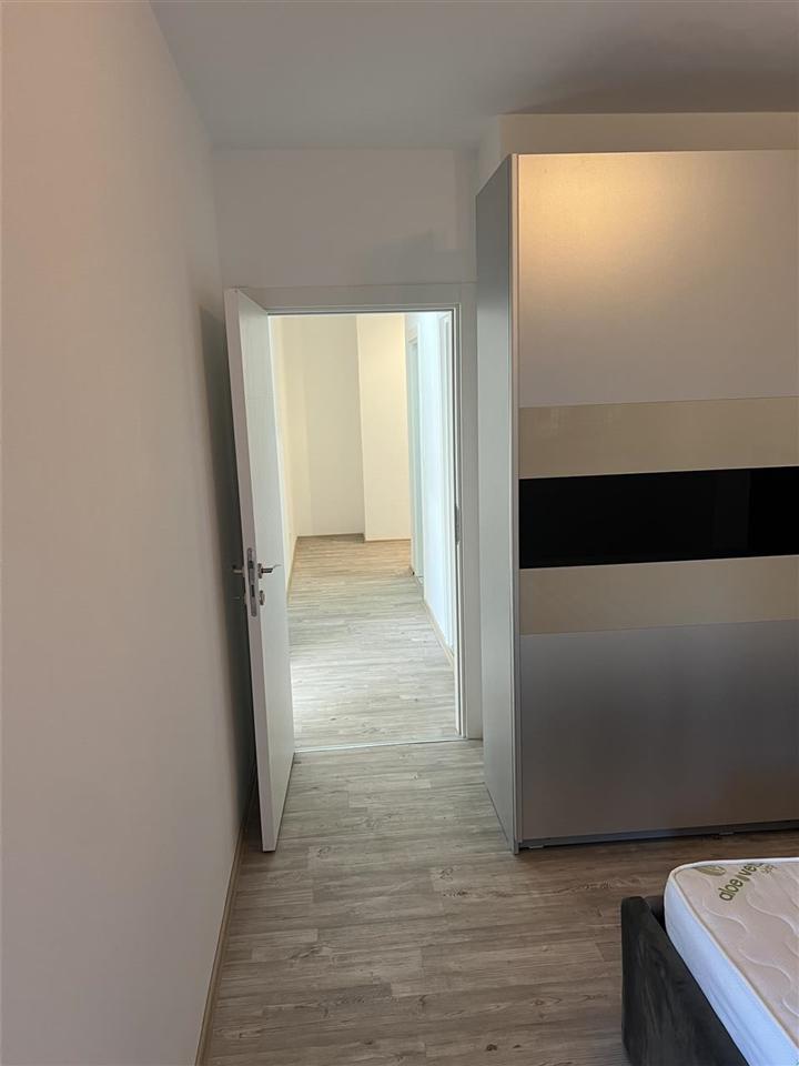 Banesa ne shitje (3)