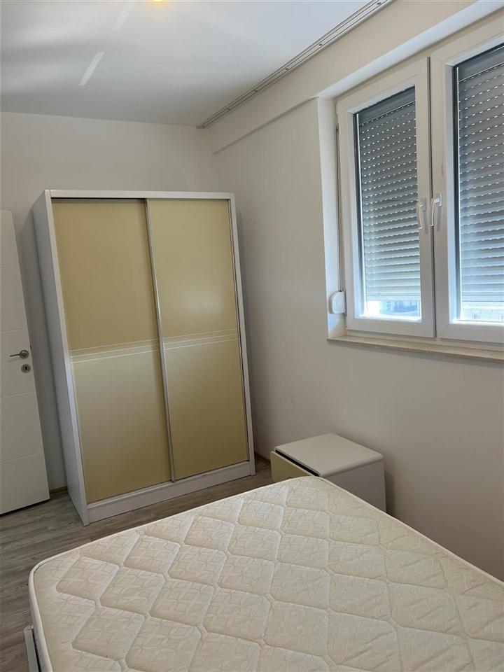 Banesa ne shitje (9)