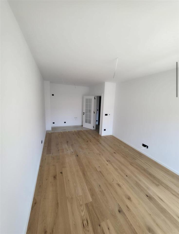 Banese e re me qira pika prestige