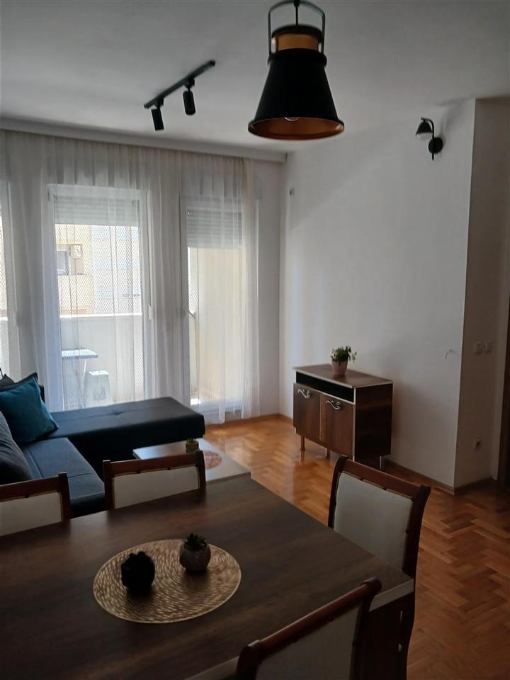 Banese luksoze me qira tophane (3)