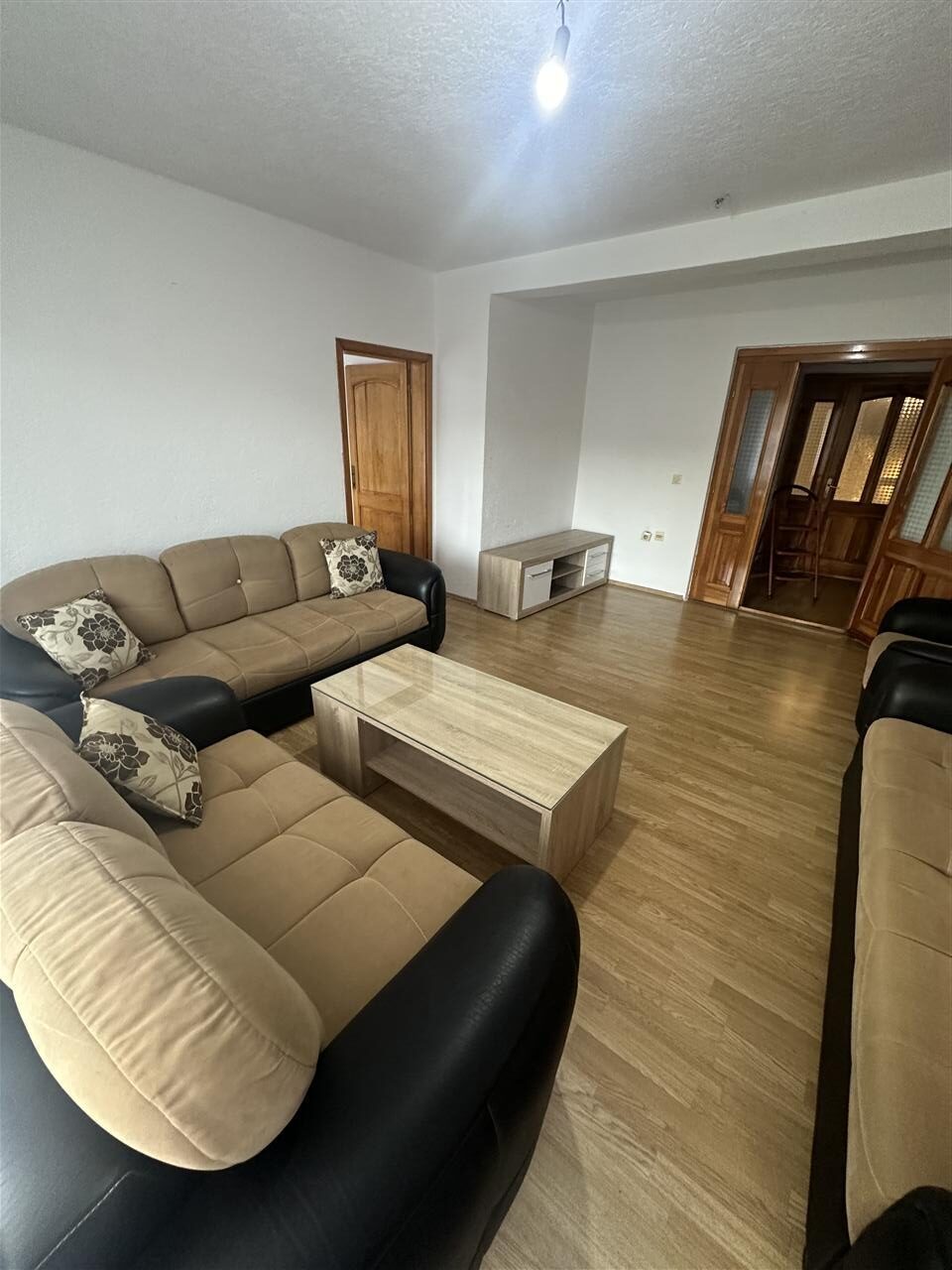 Banese me qira lagja pejton afer sach caffe (3)