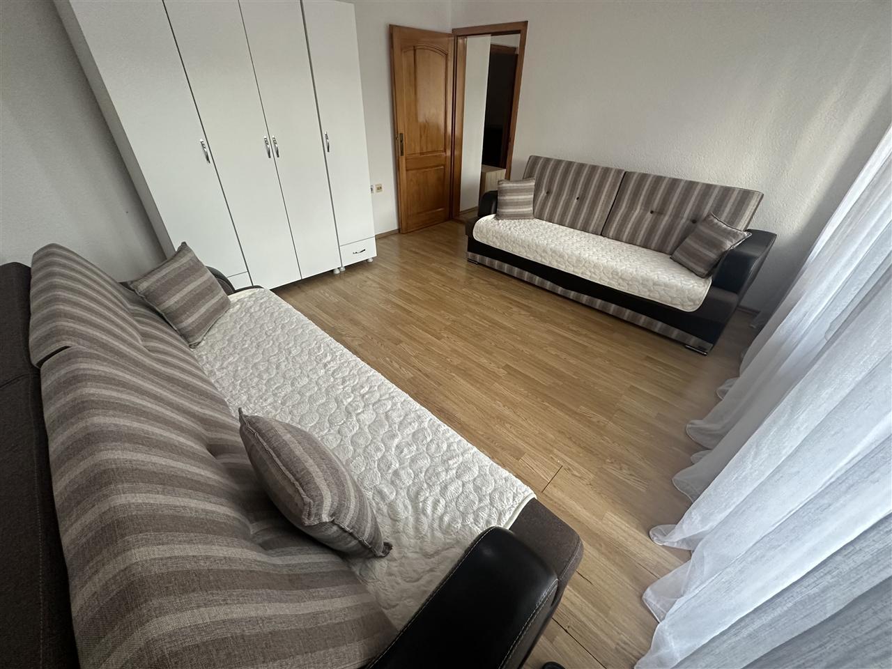 Banese me qira lagja pejton afer sach caffe (4)