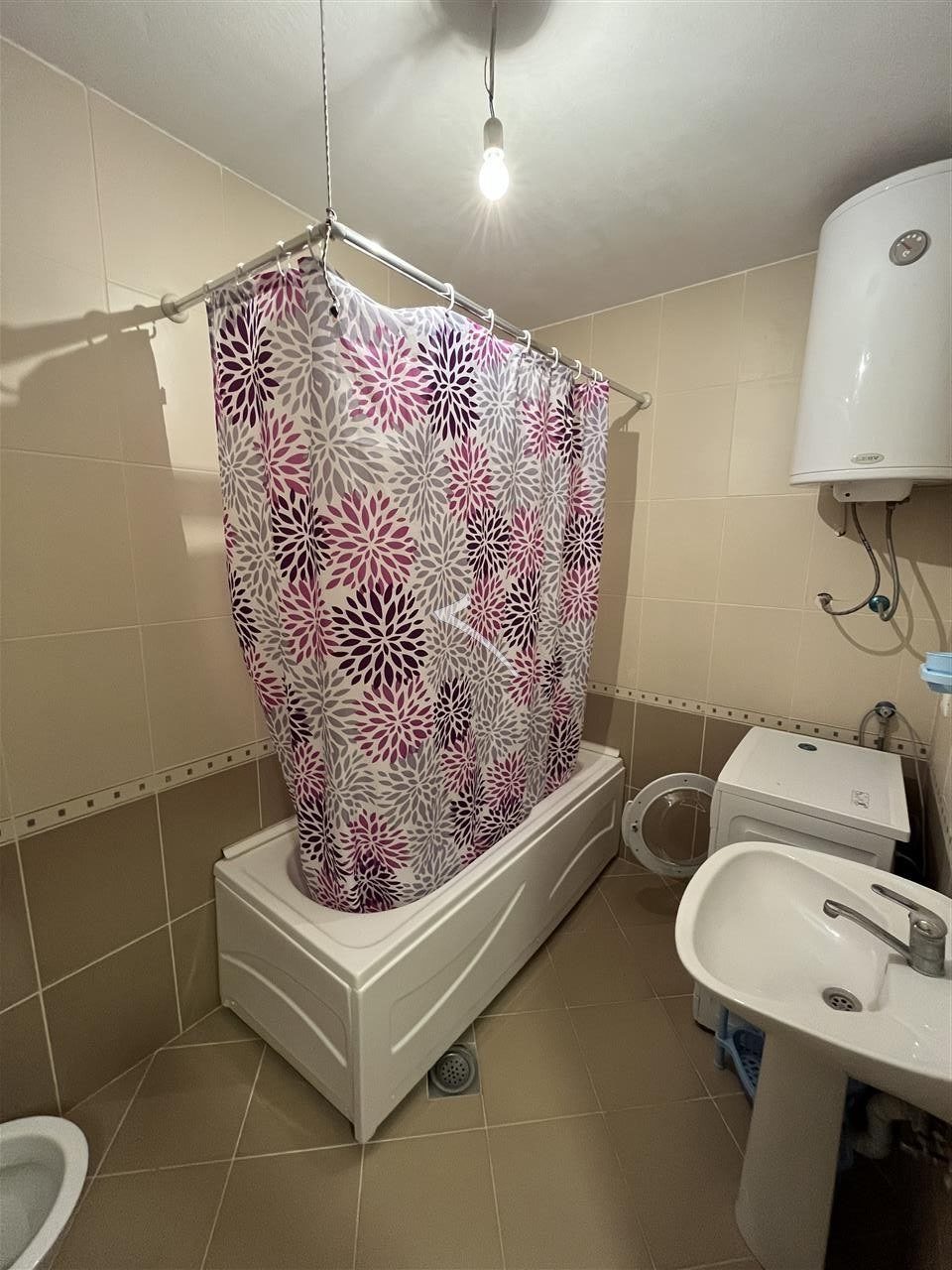 Ipet banesa me qera mati 1 rr muhamet qami 56m2 5 e1728040338356