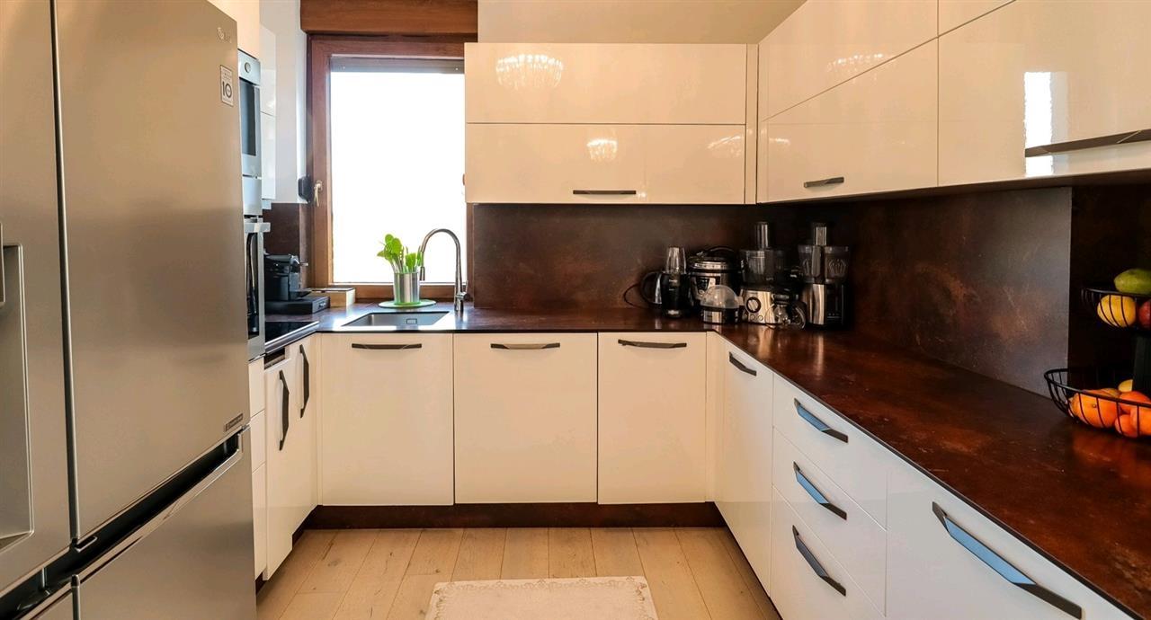 Shitet banese luksoze e mobiluar qendra e prishtines (11)