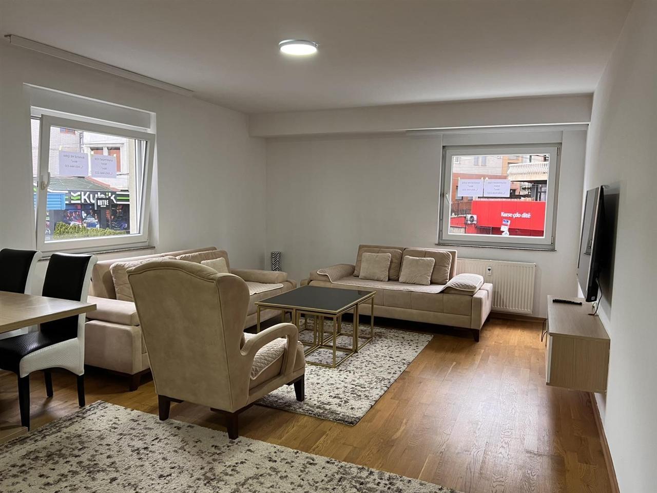 Banes me qera breg dillit te xhambazt te viprosi