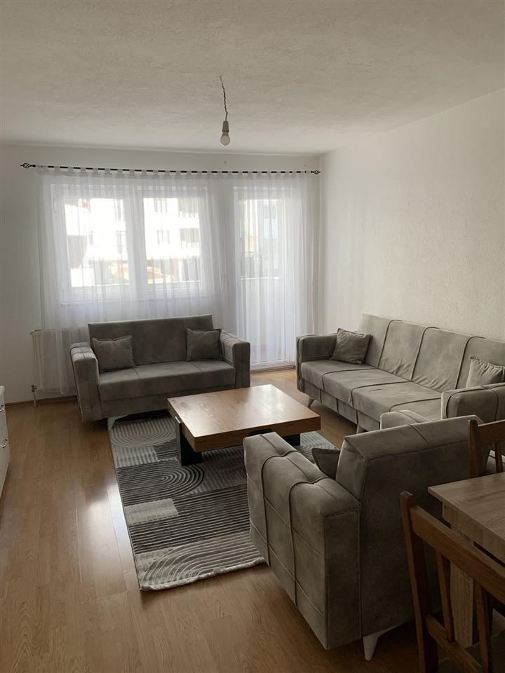 Banesa ipet me qira ne lagjen e spitalit (1)