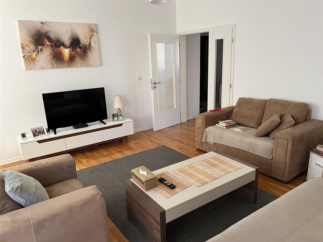 Banesa jepet me qera (1)