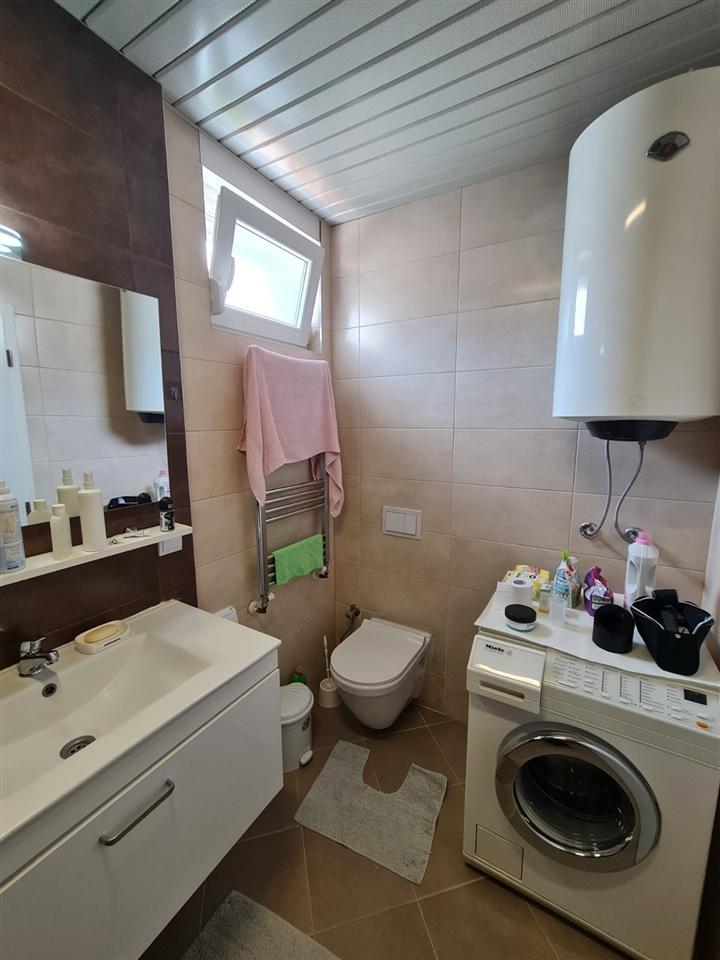 Banesa jepet me qera (4)