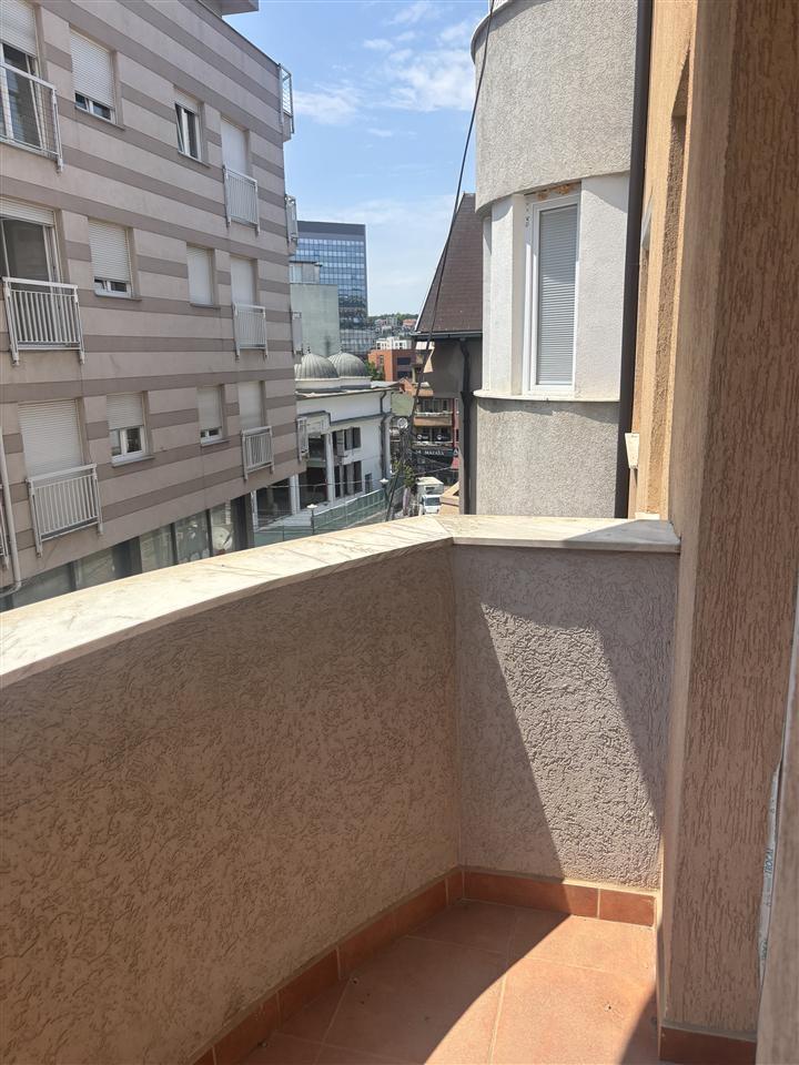 Banese me qera ne lagjen 4 llullat (2)