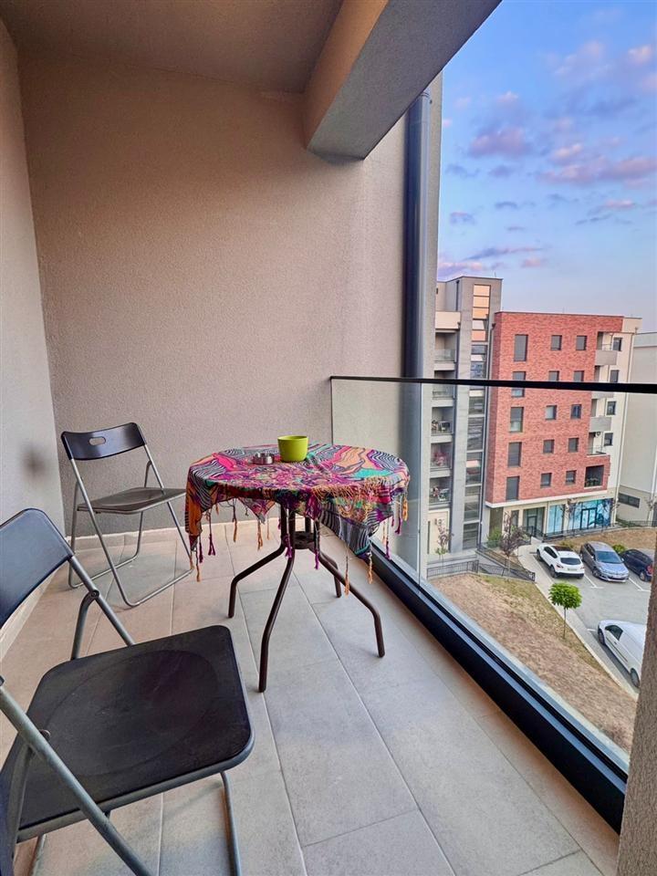 Banese me qira ne breg te diellit (3)