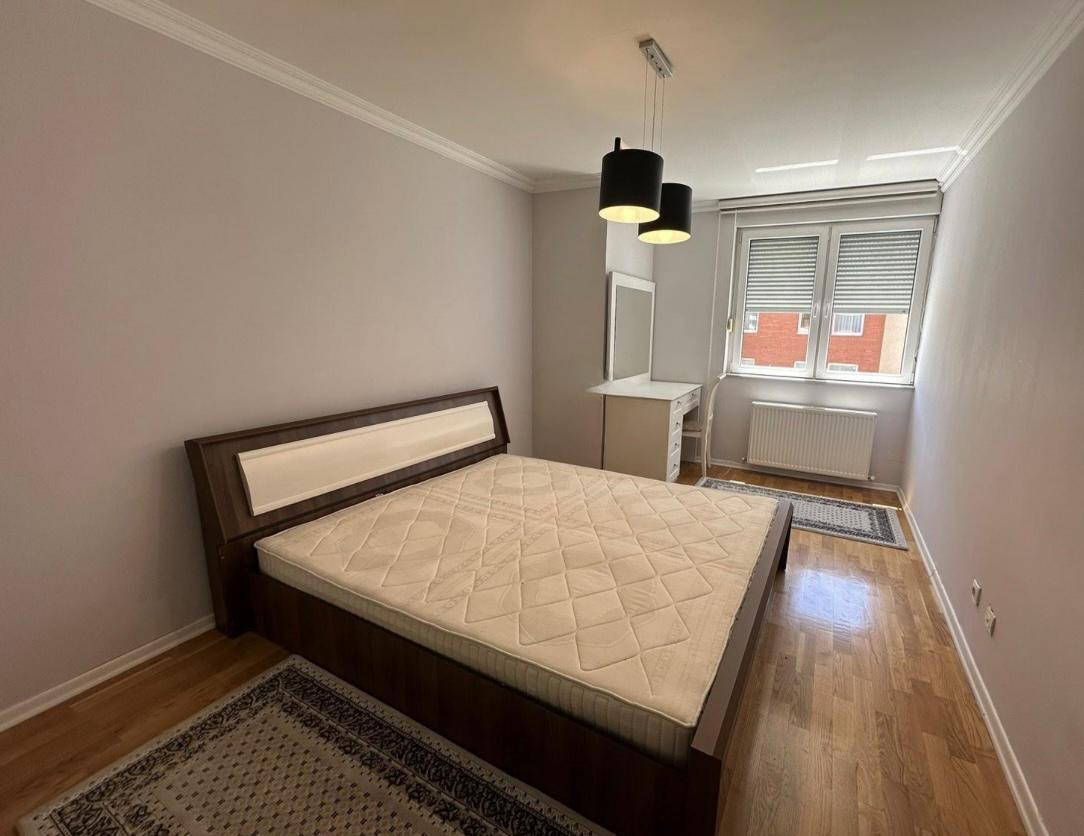 Jepet banesa me qera (1)