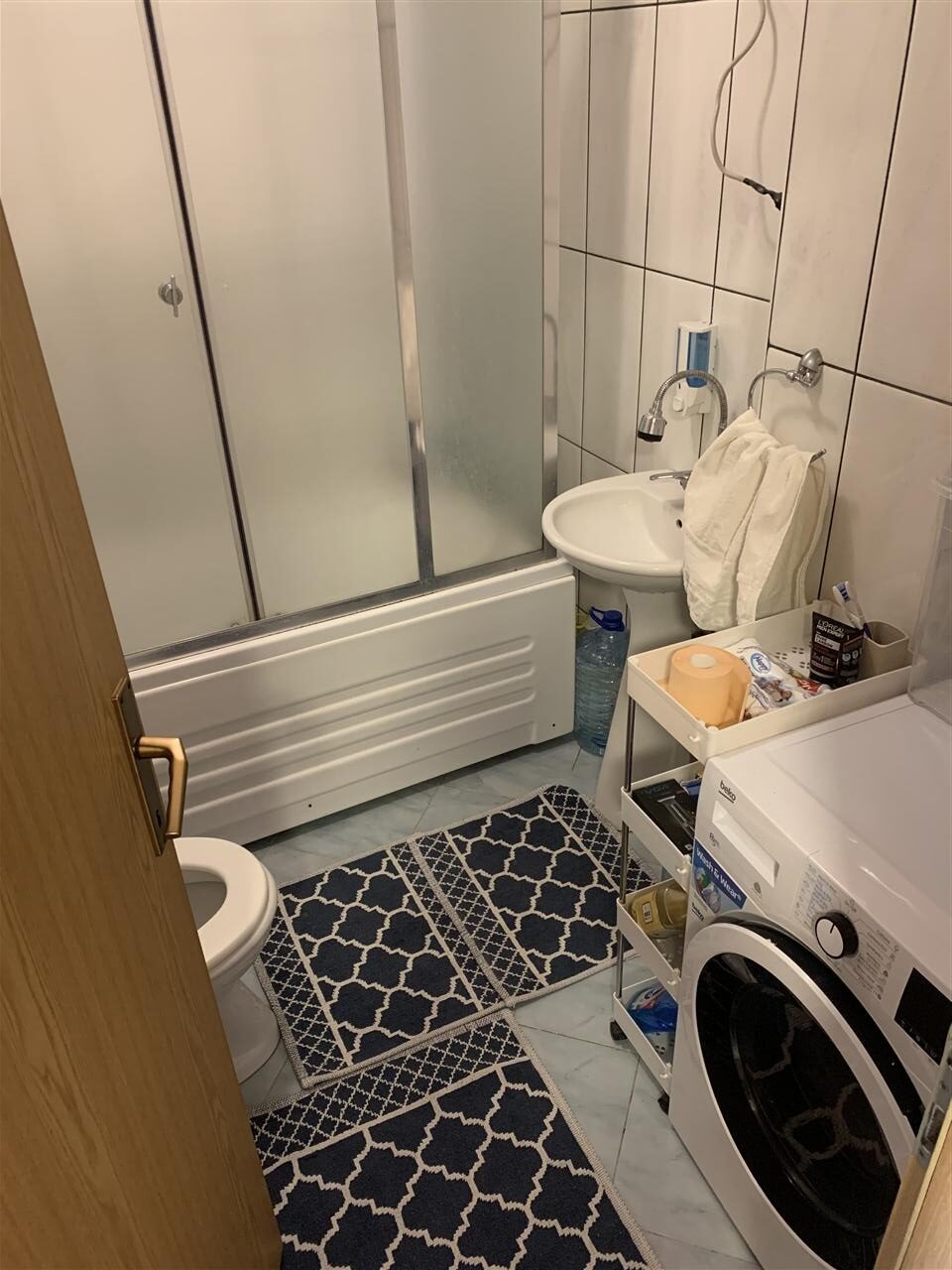 Jepet me qera banesa ne breg te diellit (5)