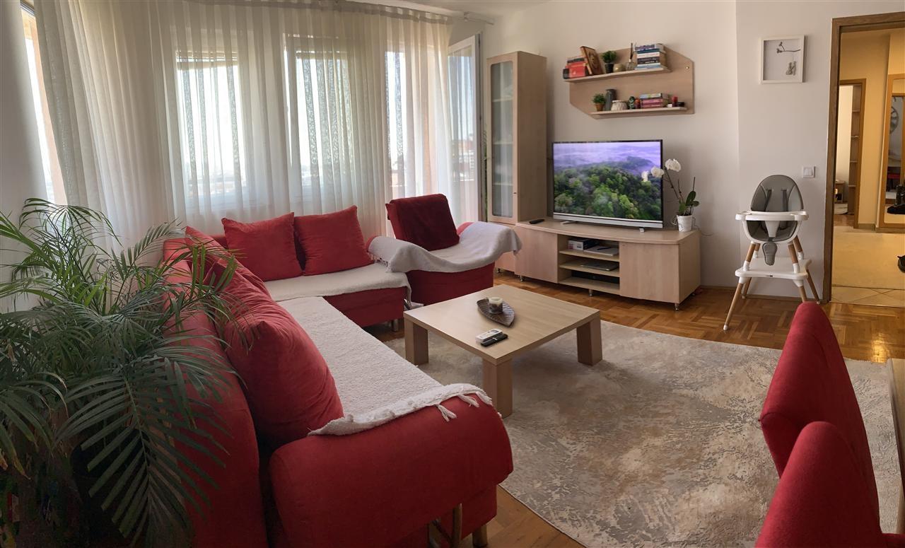 Jepet me qera banesa ne breg te diellit