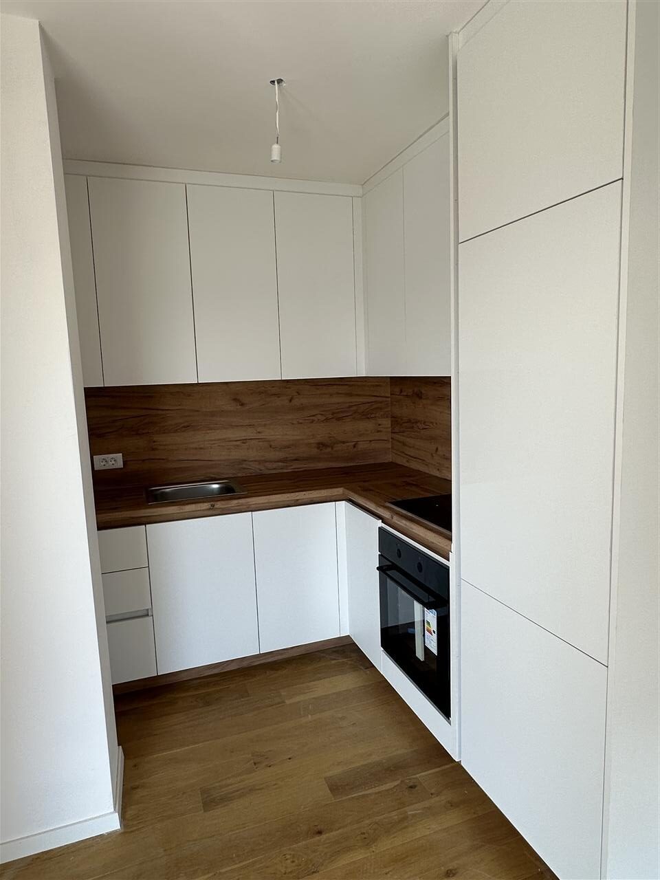 Leshohet banesa me qera ne rrugen c (1)