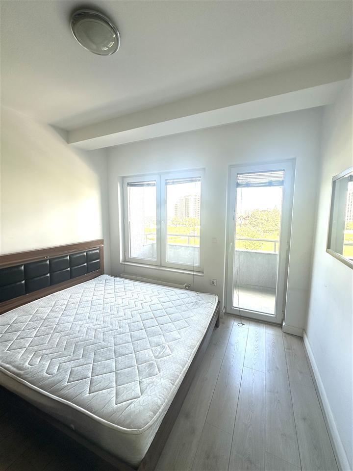 Leshohet banesa me qira ne bret te diellit (1)