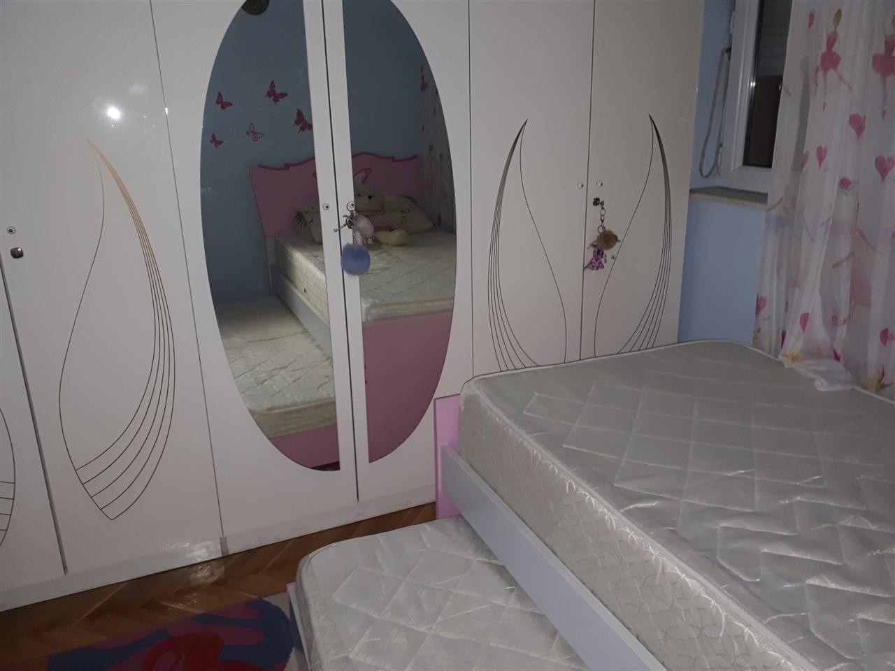 Leshohet banesa me qira ne ulpiane te fontana afer konvikt (1)