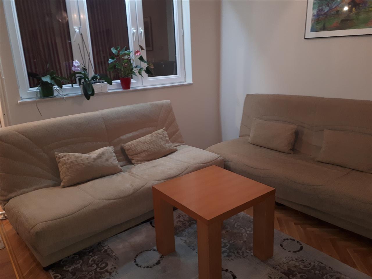 Leshohet banesa me qira ne ulpiane te fontana afer konvikt (4)