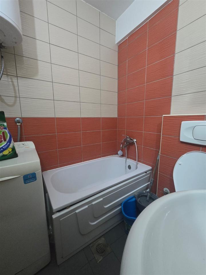 Leshohet banese me qera ne lagjen kalabria (5)