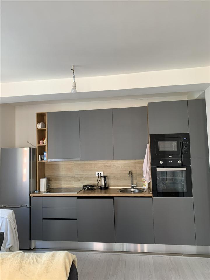 Leshoj banesen me qera (1)