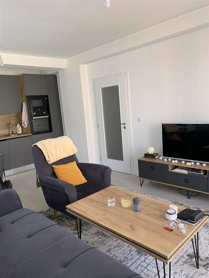 Leshoj banesen me qera (3)