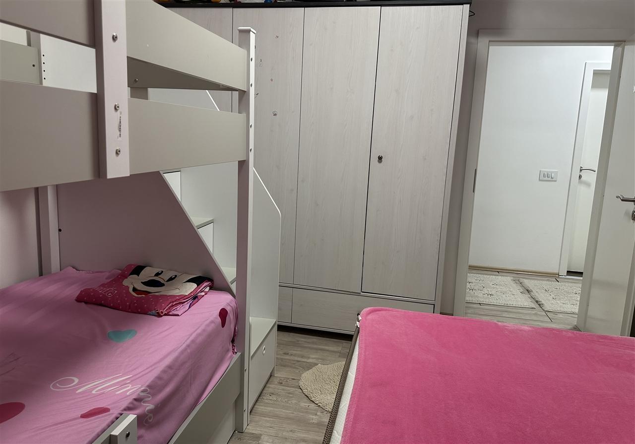 Shitet banesa ne katin e pare fushe kosove (5)