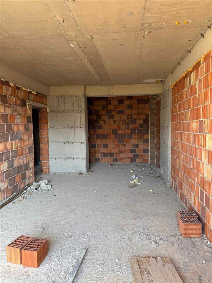 Banesa ne shitje kompleksi trisa prishtine (2)