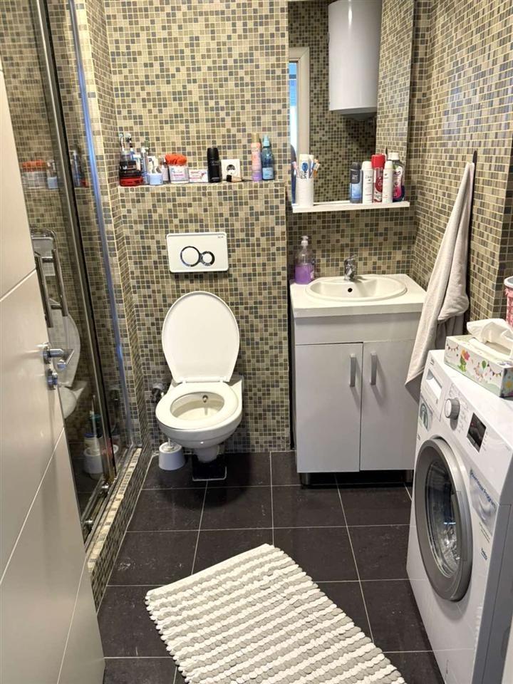 Banese 81 5 m me qira te rruga b maxi 24h (6)