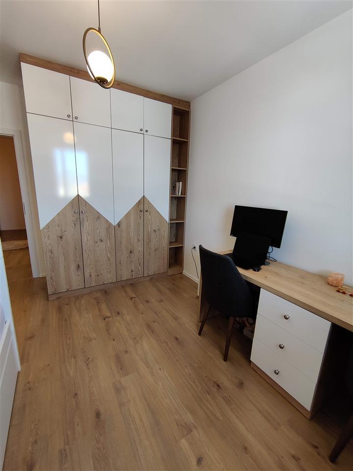 Banese me qira te eliza a me garazhe (2)