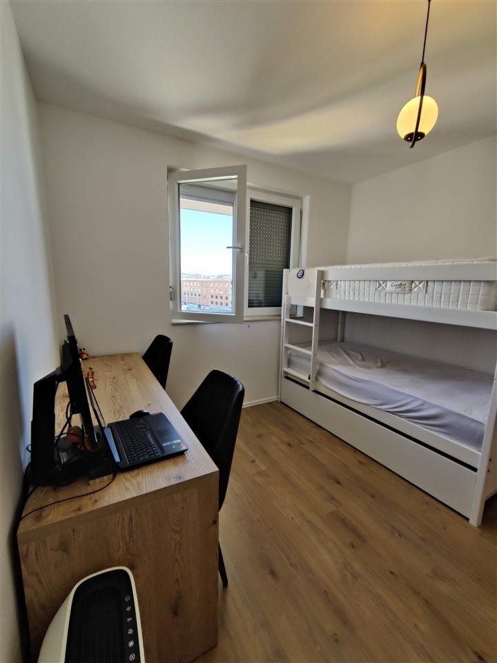 Banese me qira te eliza a me garazhe (5)