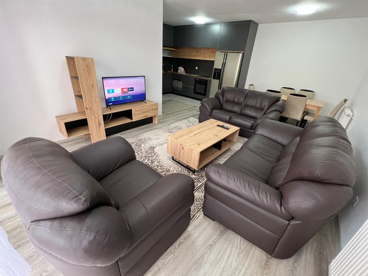 Leshohet banesa 4 dhomeshe me qera afer shkolles pavaresia (1)