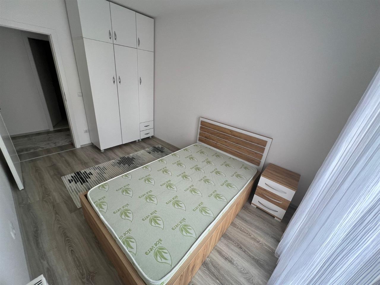 Leshohet banesa 4 dhomeshe me qera afer shkolles pavaresia (6)