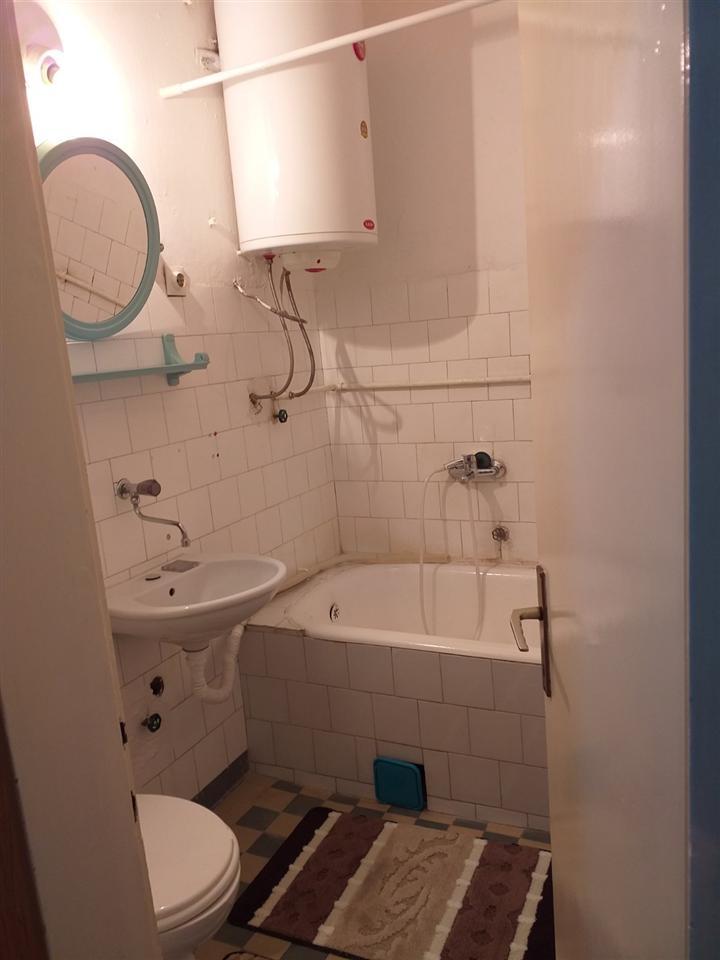 Leshohet banesa me qira mrapa teatrit (2)