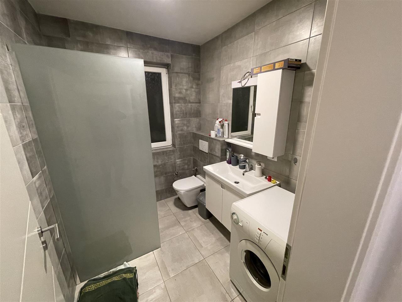 Leshohet kati i shtepise me qira (5)