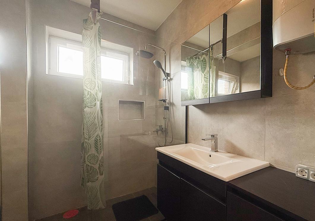 Leshohet me qira banesa me garazhe (3)