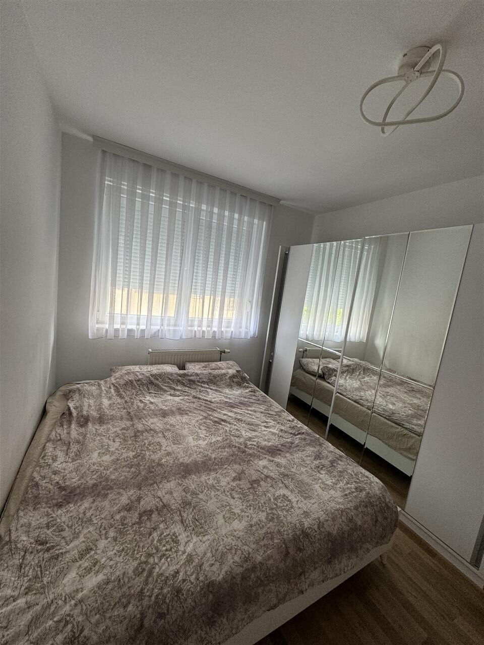 Banes me qera breg dielli (2)