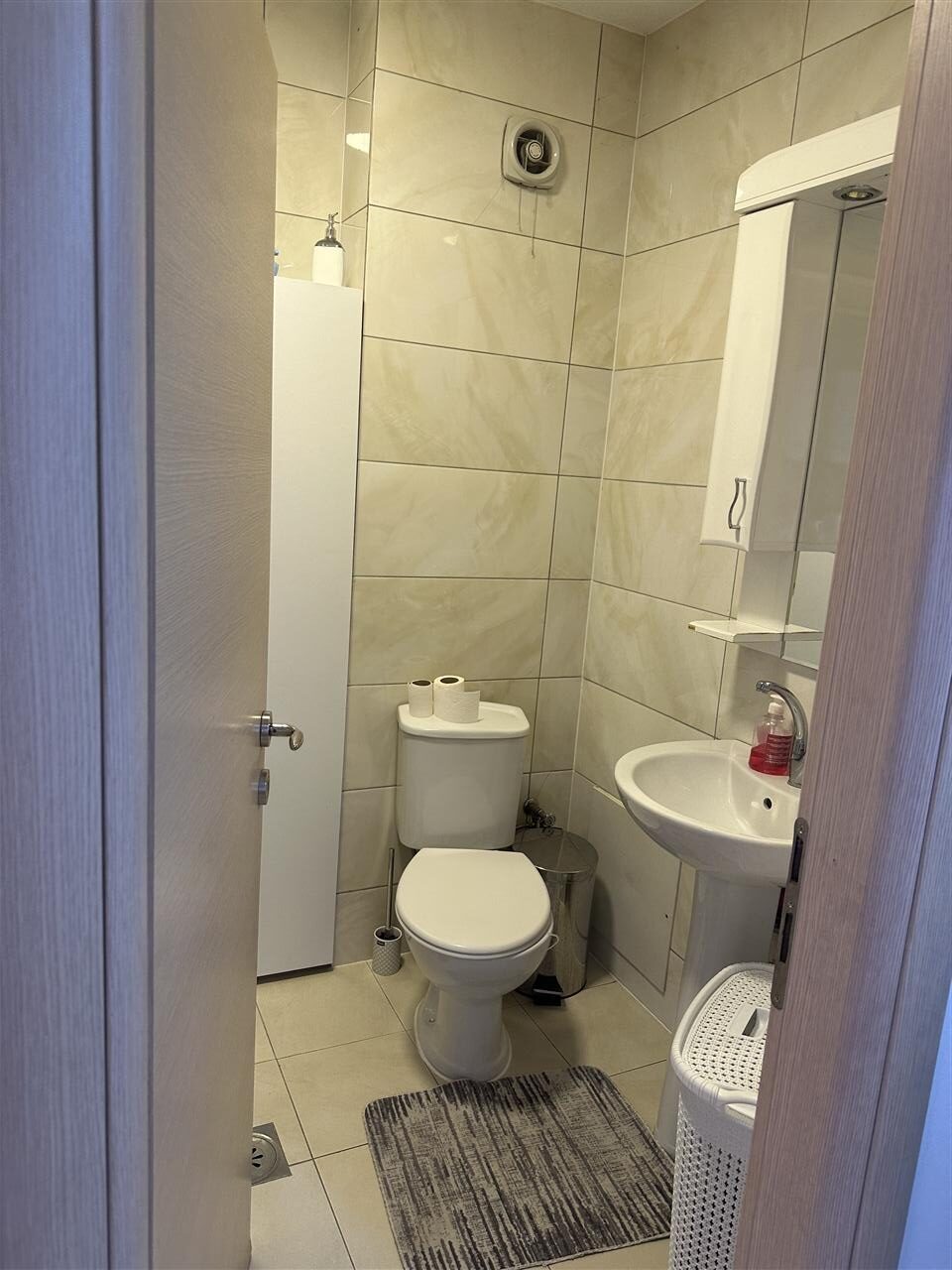 Banes me qera breg dielli (4)