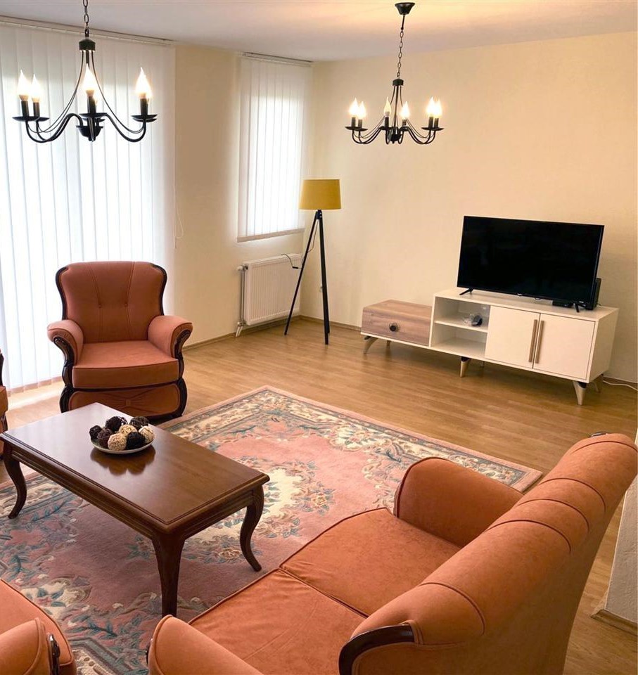 Banes me qera veternik (1)