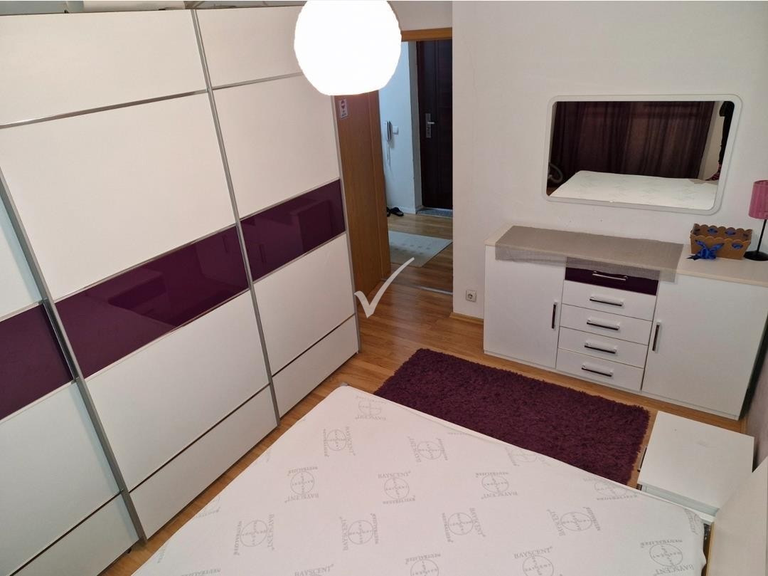 Banesa me qira te ubt 1 1