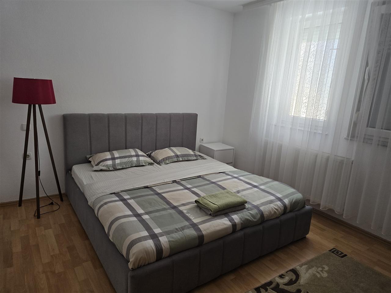 Banese me qera ne b diellit afer xhambazeve 1 (6)