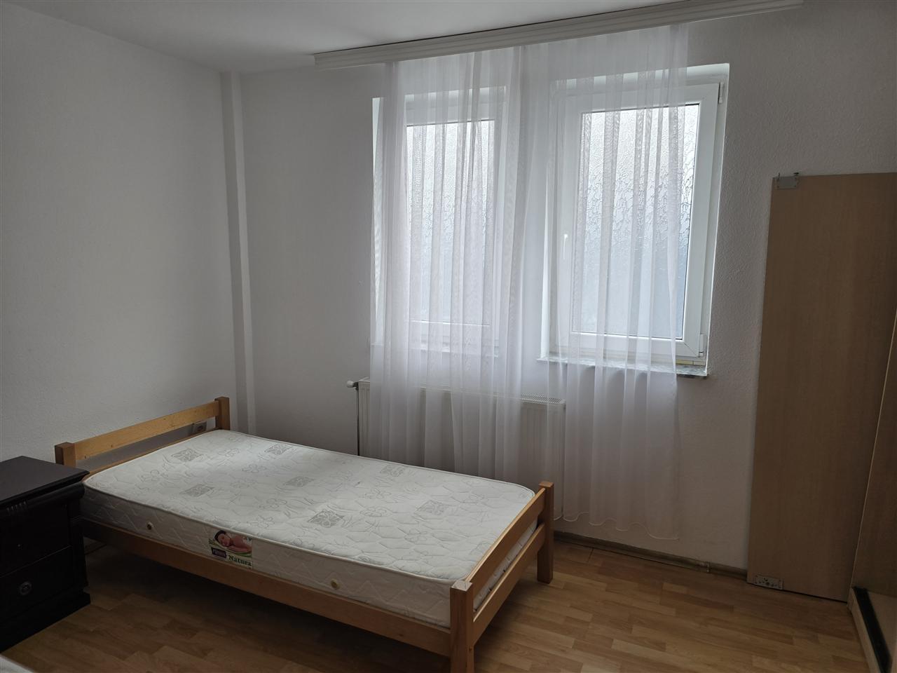 Banese me qera ne b diellit afer xhambazeve b3 (7)