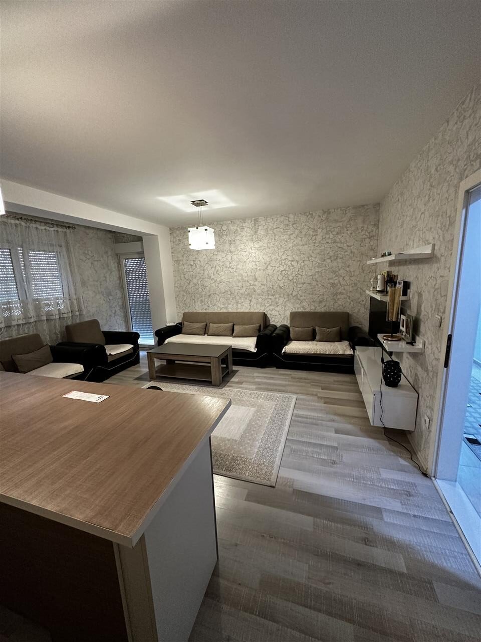 Banese me qera ne lagjen muharrem fejza (2)