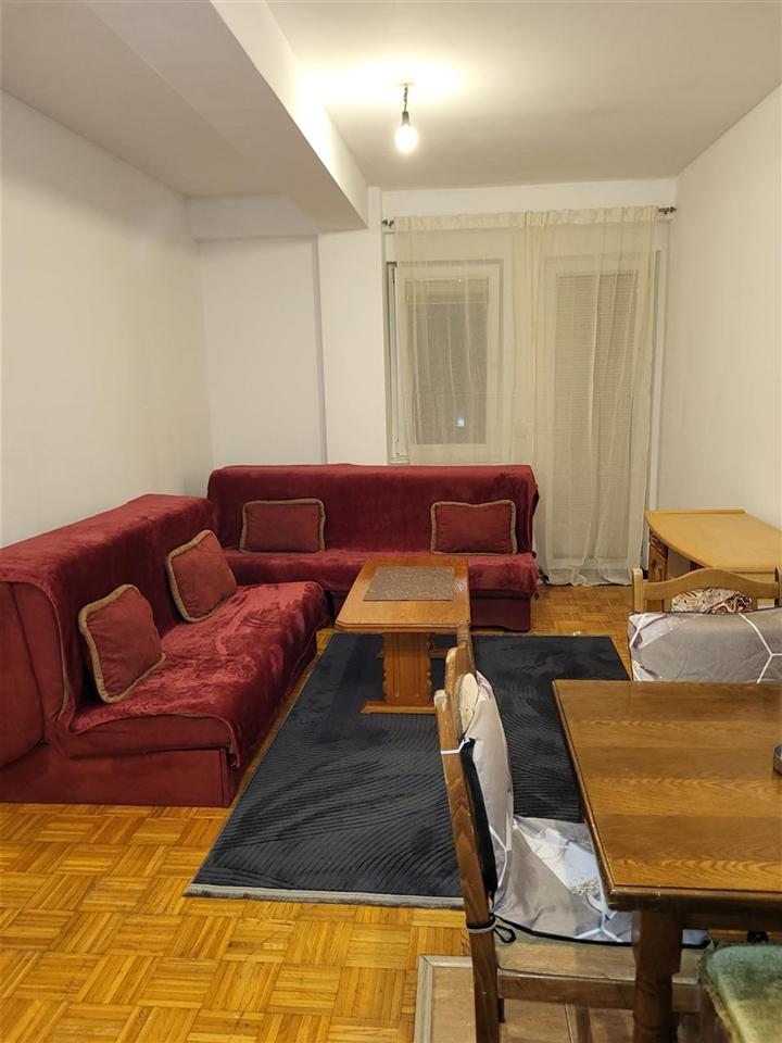 Banese me qera ne rr muharrem fejza ndertesa e mozaikit (3)