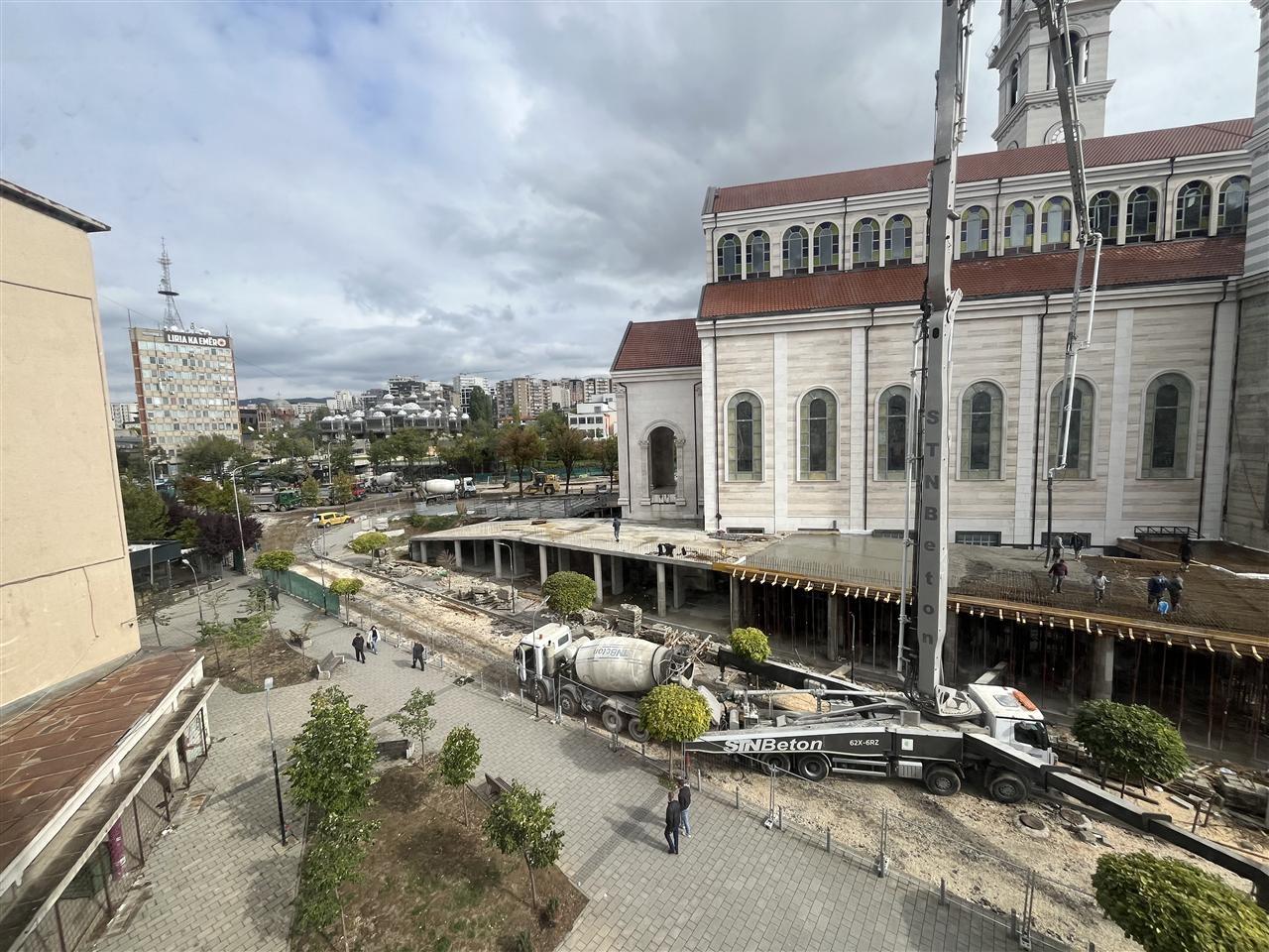 Banese me qira ne qender te prishtines te katedralja (1)