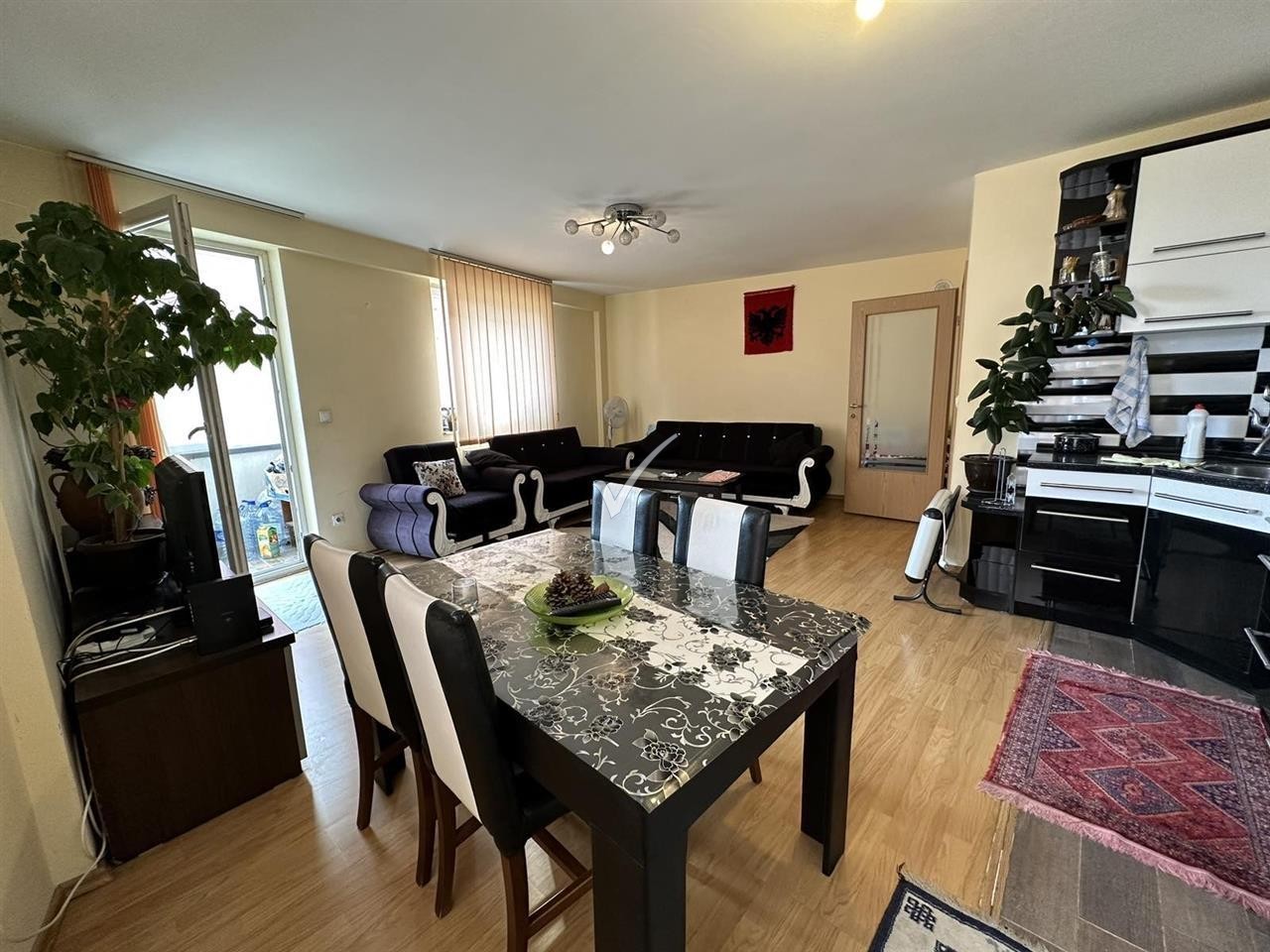 Banese me qira tek rruga c 2