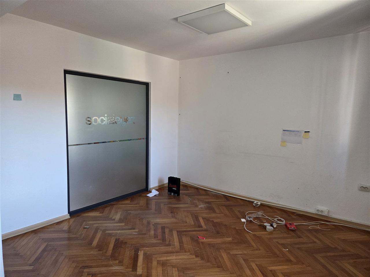 Jap me qira banesen per zyre ne deshmoret e kombit (1)