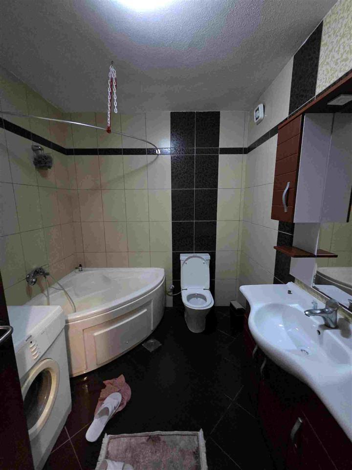 Jepe me qira banesa te kompleksi tregetia arberi (2)