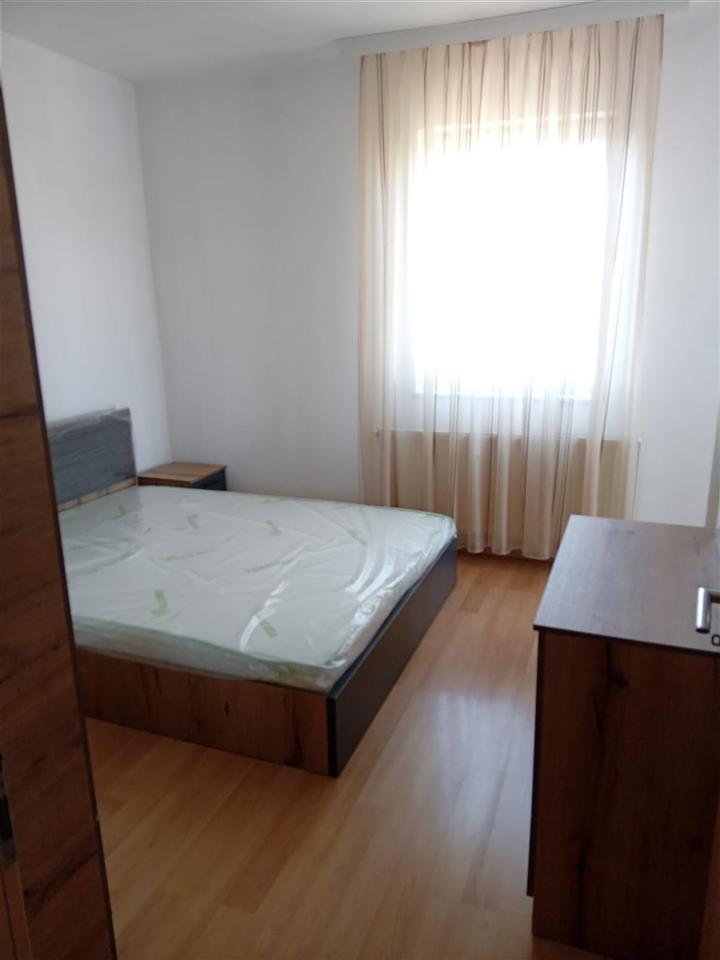 Jepet banesa me qiera (2)