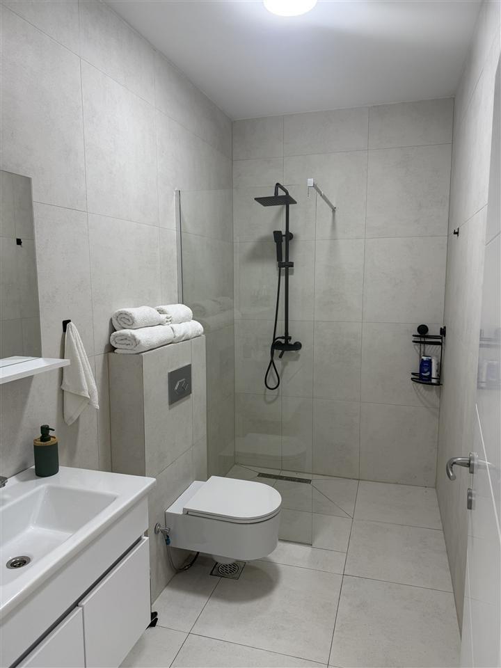 Jepet banesa me qira (1)