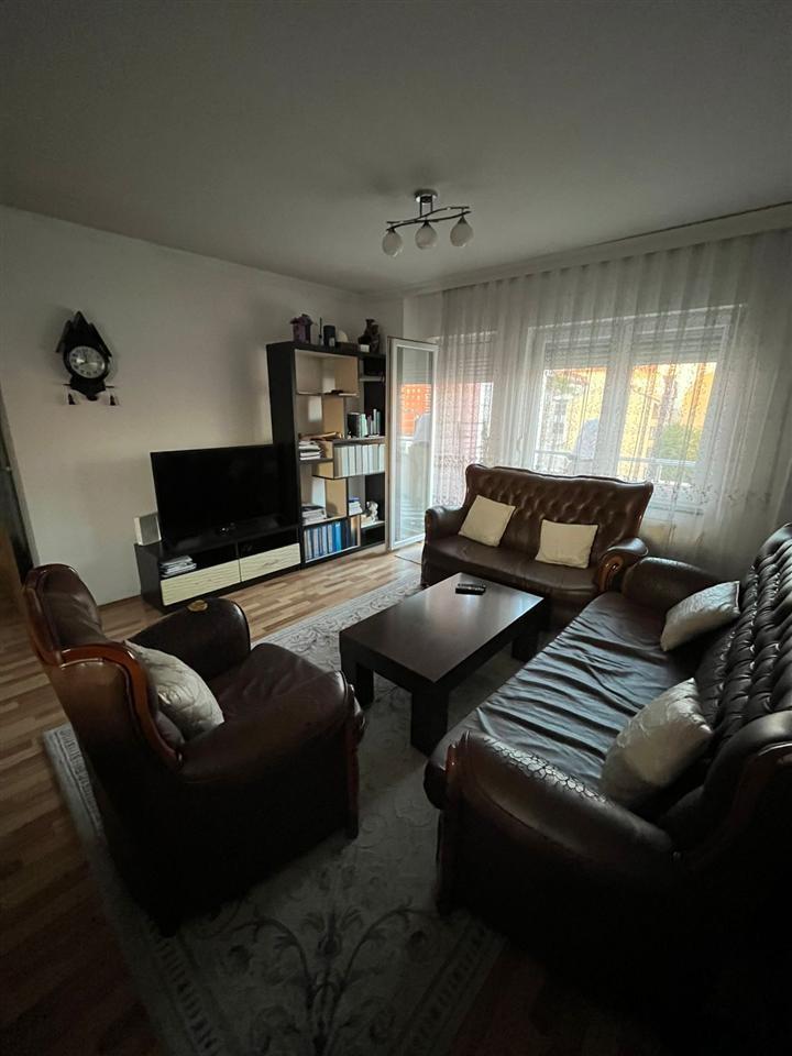 Leshohet banesa me qera te parku qytetit