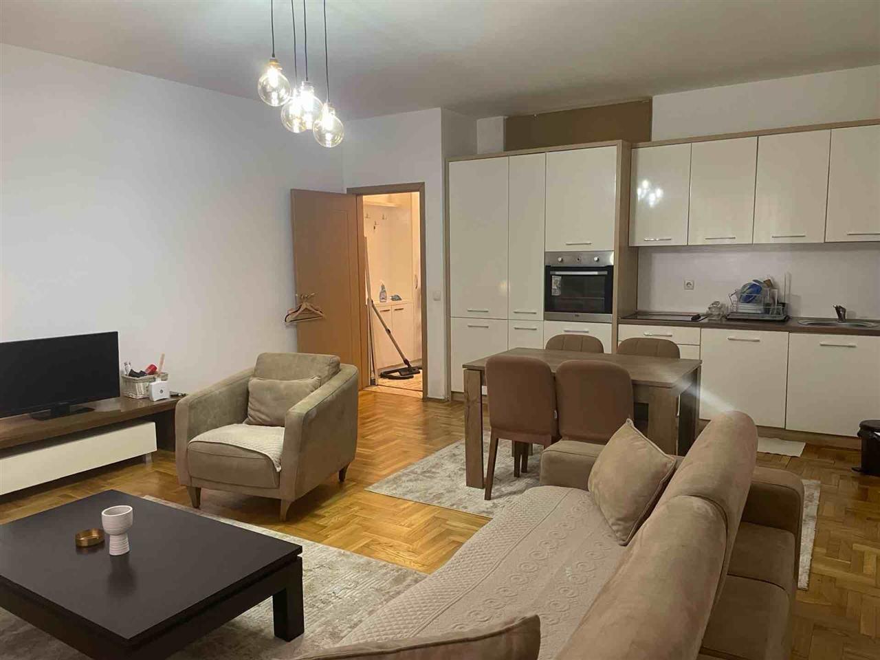 Leshohet garsionera me qera (2)